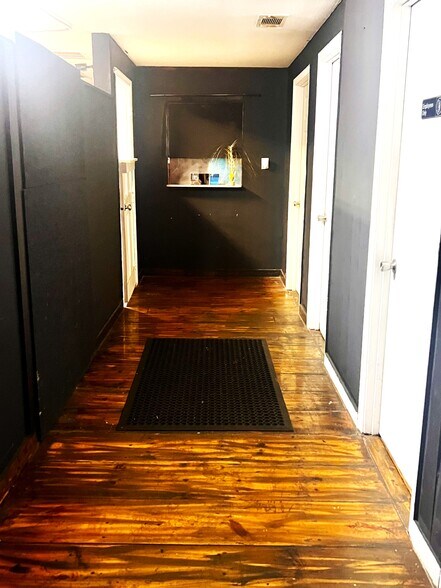 More Photos Of 112 Main St, Barnesville Restaurant For Sale