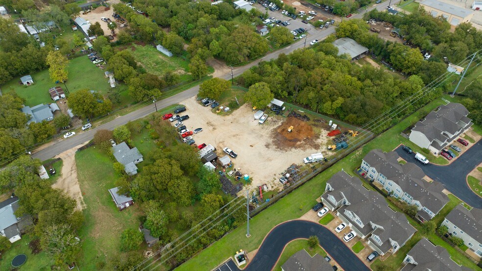 More Photos Of 2405 Gardenia Dr, Austin Land For Sale