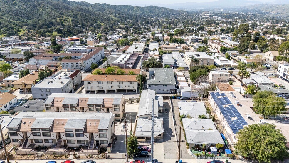 More Photos Of 10139 Hillhaven Ave, Tujunga Multifamily For Sale