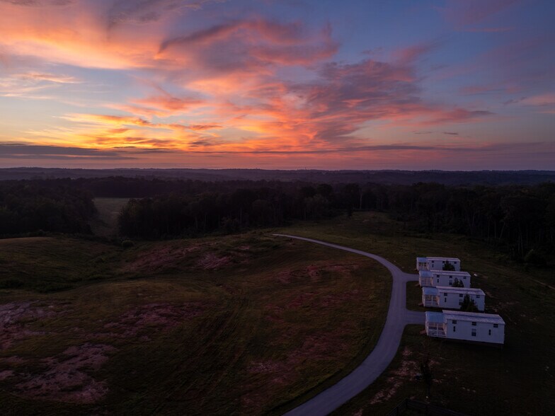 More Photos Of 2199 Roosterville Rd, Roopville Horse Stables For Sale