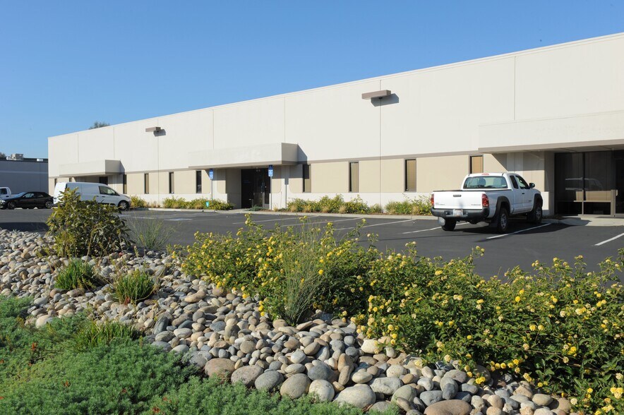 Primary Photo Of 53A Bonaventura Dr, San Jose Warehouse For Lease