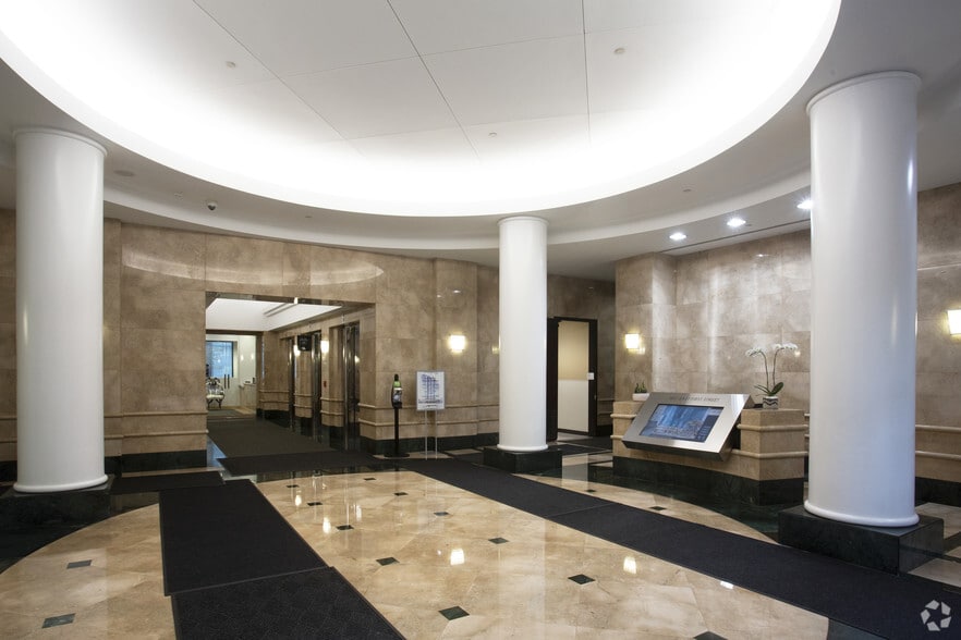 More Photos Of 1851 E 1st St, Santa Ana Office For Lease