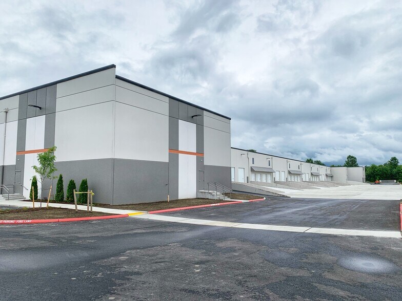 More Photos Of 4000 156th St NE, Marysville Distribution For Lease