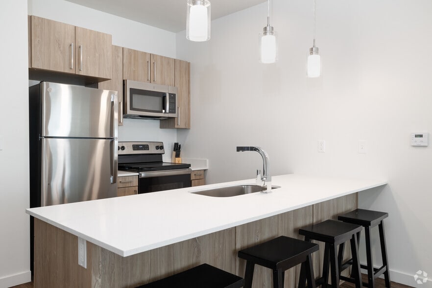 More Photos Of 3040 S South Fork Blvd, Idaho Falls Apartments For Sale