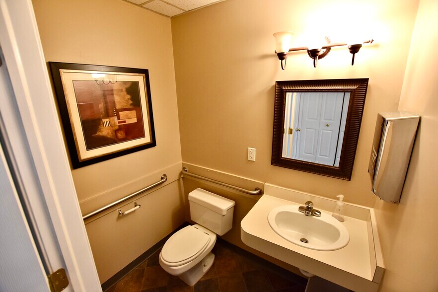 More Photos Of 9313-9333 N Haggerty Rd, Plymouth Office For Lease