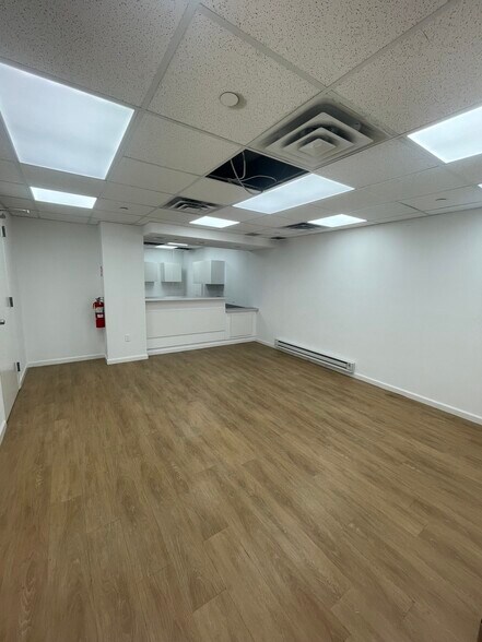 More Photos Of 115 Christopher Columbus Dr, Jersey City Medical For Lease