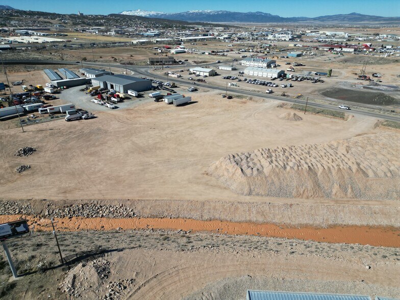 More Photos Of 1128 N Bulldog Rd, Cedar City Warehouse For Lease