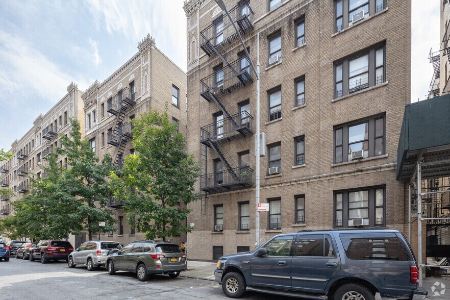 More Photos Of 712 W 176th St, New York Apartments For Sale