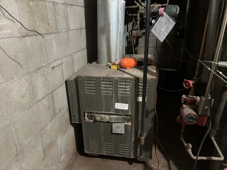 More Photos Of 1515 W National Ave, Milwaukee Hotel For Sale