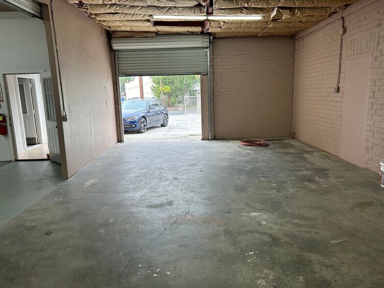 More Photos Of 618 W Colton Ave, Redlands Flex For Lease