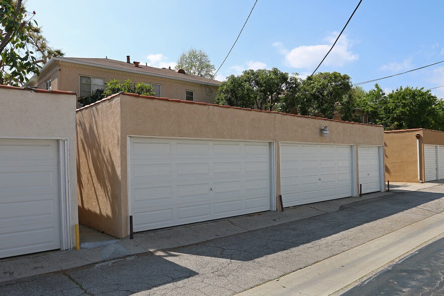 More Photos Of 140 N Pass Ave, Burbank Apartments For Sale