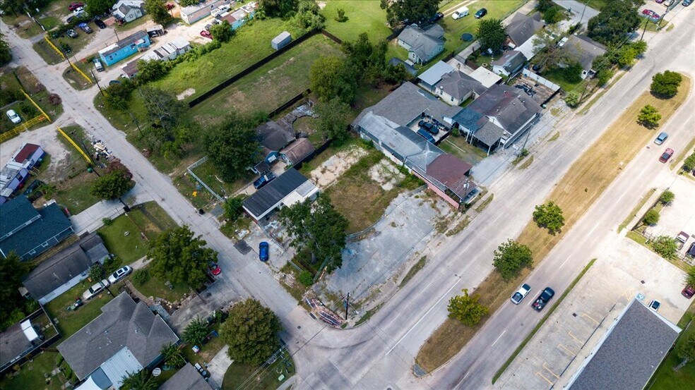 More Photos Of 741 McDaniel St, Houston Land For Sale