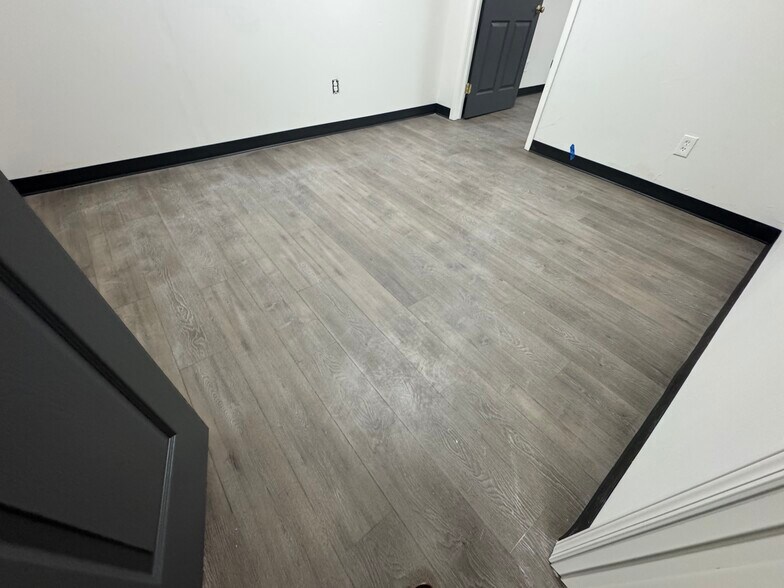 More Photos Of 307 S Main St, Bryan Medical For Lease