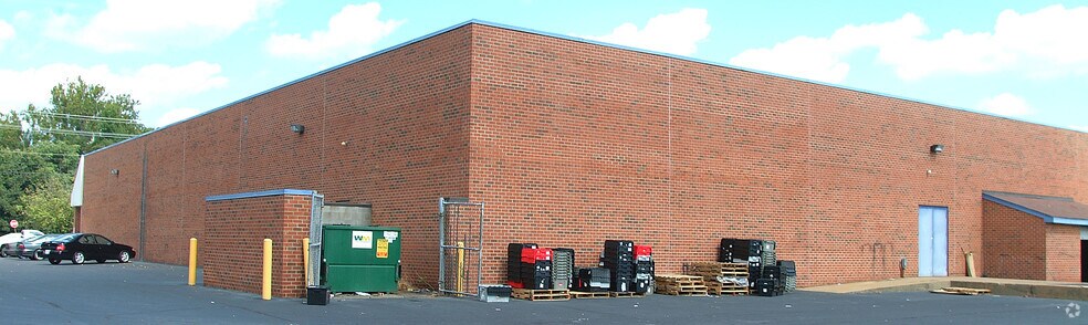 More Photos Of 4507 Nine Mile Rd, Richmond Auto Repair For Lease