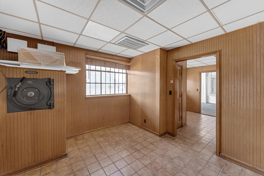 More Photos Of 1212 Peeples St, Chattanooga Warehouse For Lease