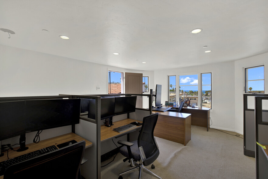More Photos Of 1403 N El Camino Real, San Clemente Office For Sale