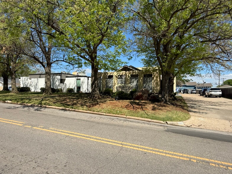 More Photos Of 1113 NW 50th St, Oklahoma City Office For Sale