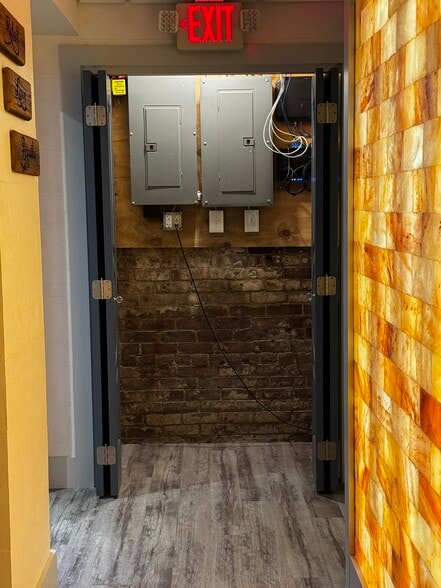 More Photos Of 1372 Main St, Palmer Freestanding For Lease