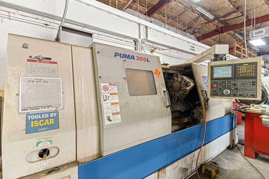 More Photos Of 1031 NE 16th St, Ocala Manufacturing For Sale