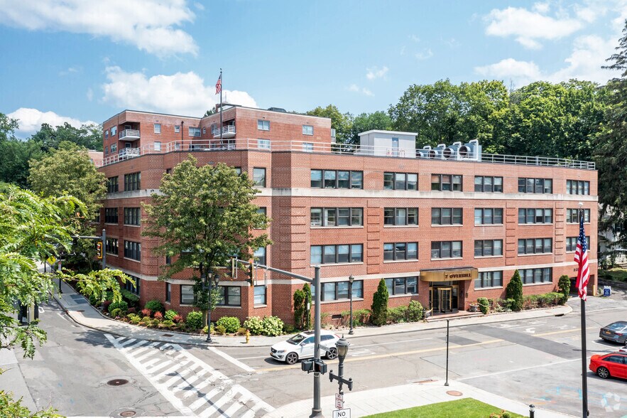 More Photos Of 2 Overhill Rd, Scarsdale Coworking Space