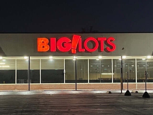 More Photos Of 4015 West 5415 South, Kearns General Retail For Lease