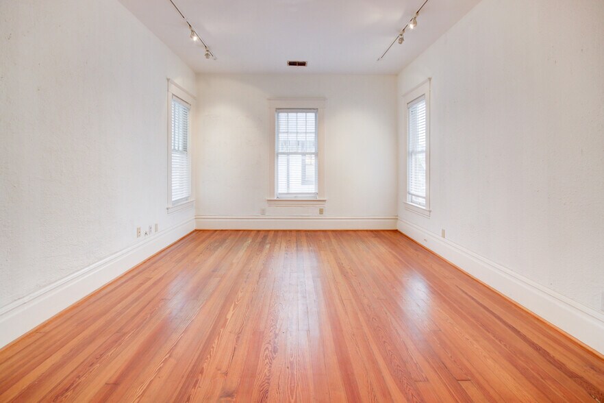 More Photos Of 239 Westheimer Rd, Houston Office Residential For Sale