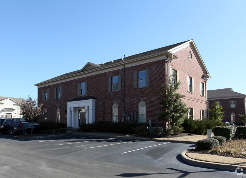 More Photos Of 9033 Garden Arbor Dr, Germantown Office For Sale