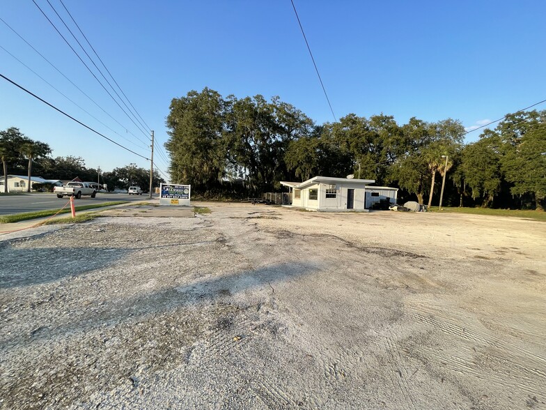 More Photos Of 830 S Main St, Wildwood Auto Dealership For Sale