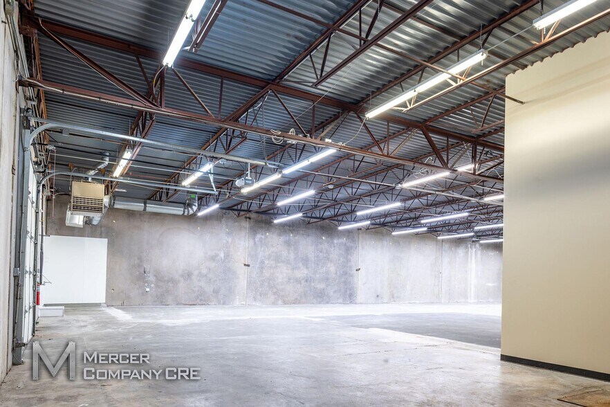 More Photos Of 3613-3621 S Moulton Dr, Oklahoma City Service For Lease