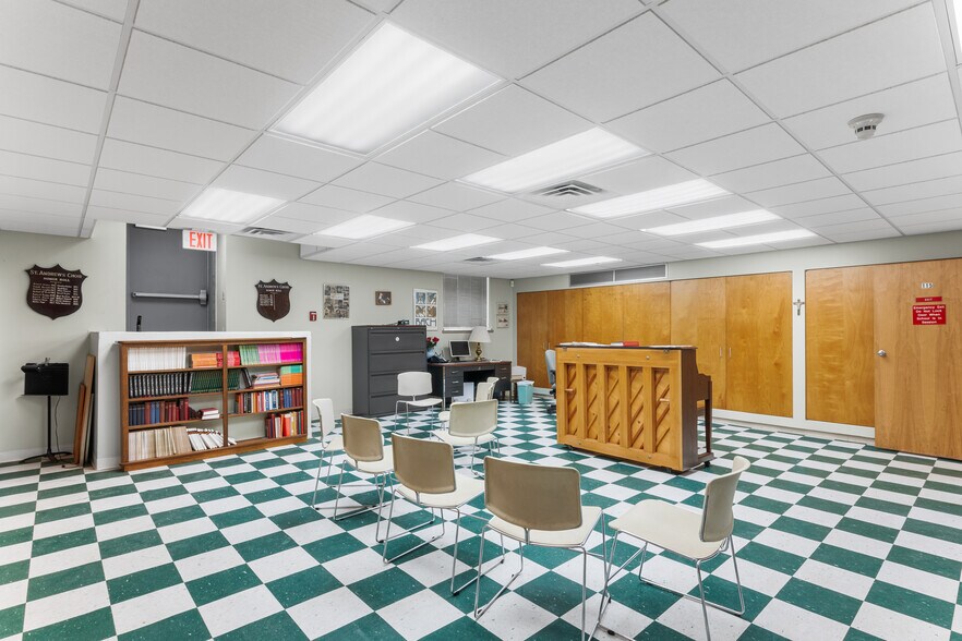 More Photos Of 136 E Main St, Meriden Religious Facility For Sale