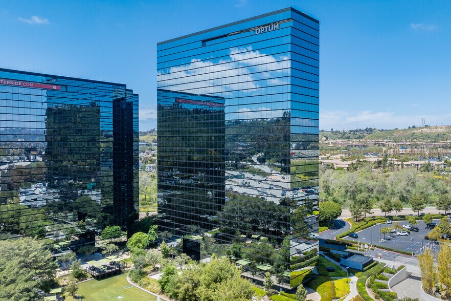 More Photos Of 3131 Camino del Rio N, San Diego Office For Lease