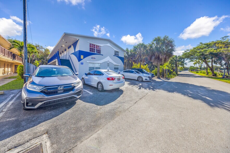More Photos Of 640 SW 16th Ave, Fort Lauderdale Apartments For Sale