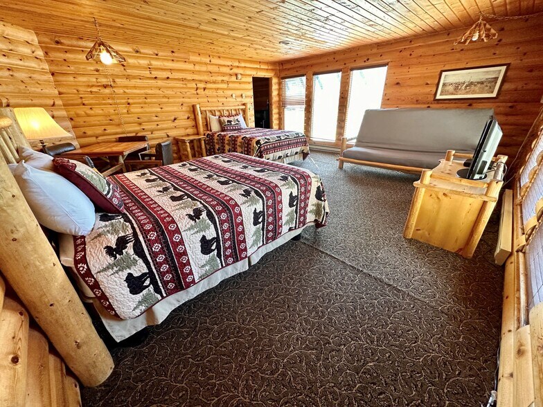 More Photos Of 38600 Highway 12 W, Lolo Hotel For Sale