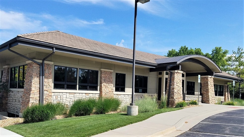 More Photos Of 6710 W 121st St, Overland Park Office For Sale