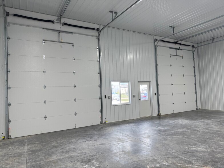 More Photos Of 200 Greenfield Dr, Tiffin Industrial For Sale