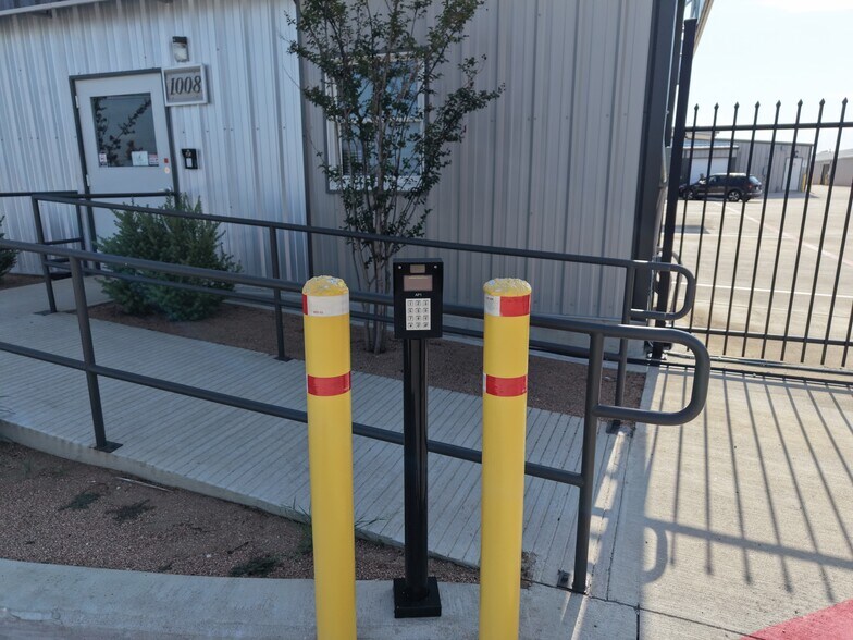 More Photos Of 1008 N Highway 377, Pilot Point Self Storage For Sale