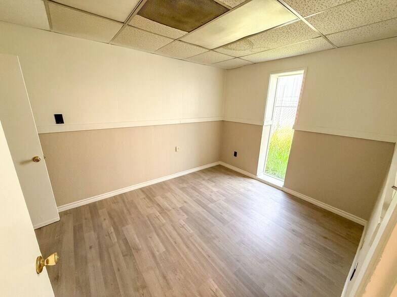 More Photos Of 7007 County 1283 Rd, Odessa Warehouse For Sale