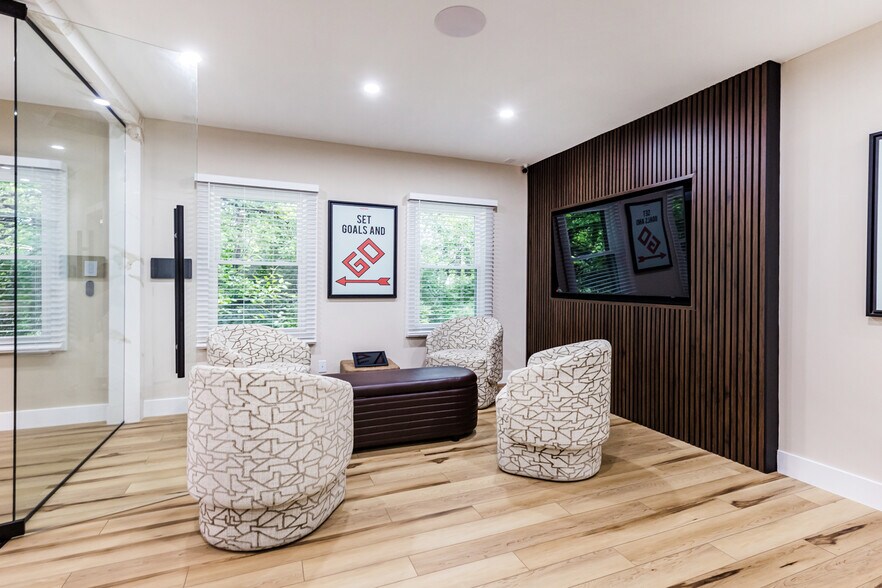 More Photos Of 3450 Ellicott Center Dr, Ellicott City Medical For Lease