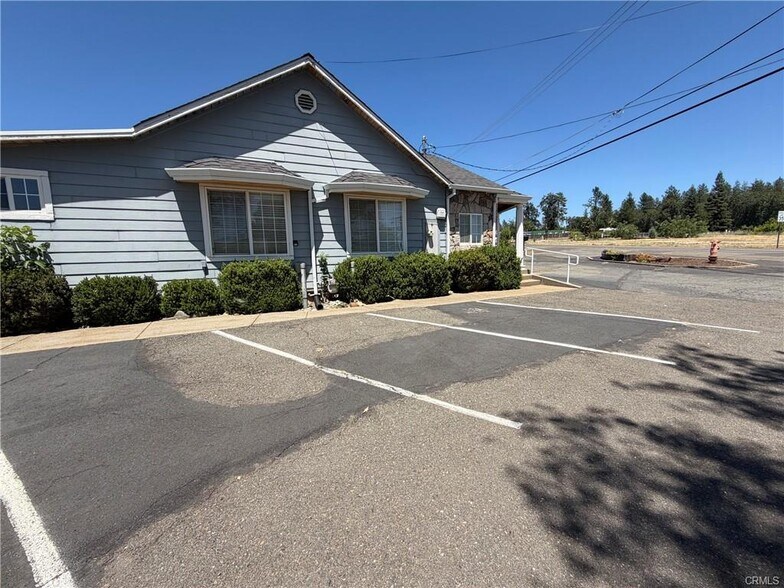 More Photos Of 7671 Skyway, Paradise Storefront Retail Office For Sale