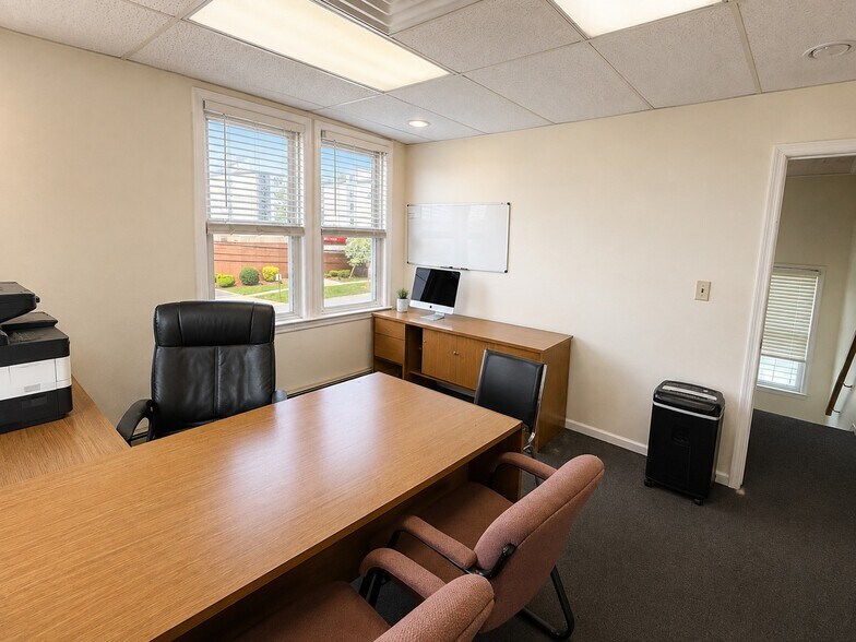 More Photos Of 528 Rahway Ave, Woodbridge Office For Lease