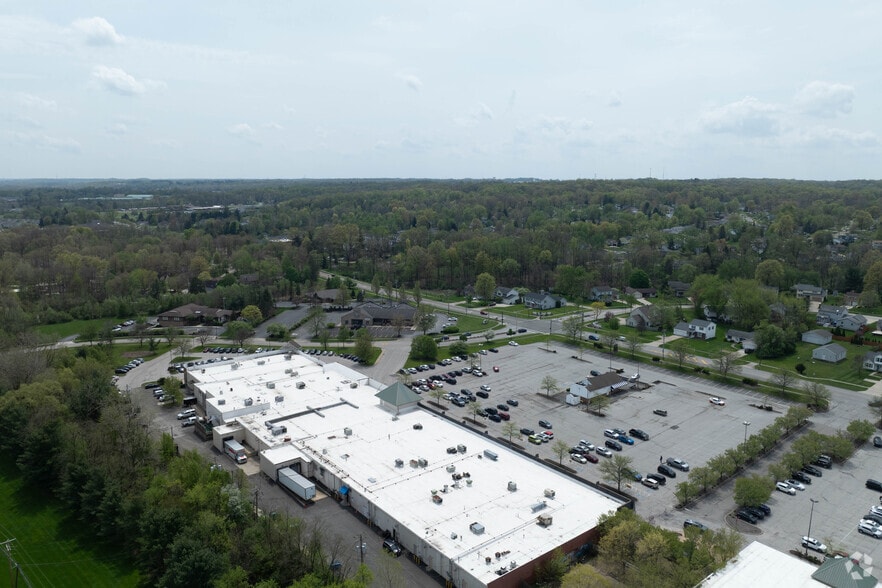 More Photos Of 10735 Ravenna Rd, Twinsburg General Retail For Sale