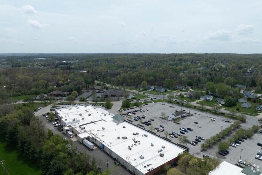 More Photos Of 10735 Ravenna Rd, Twinsburg General Retail For Sale