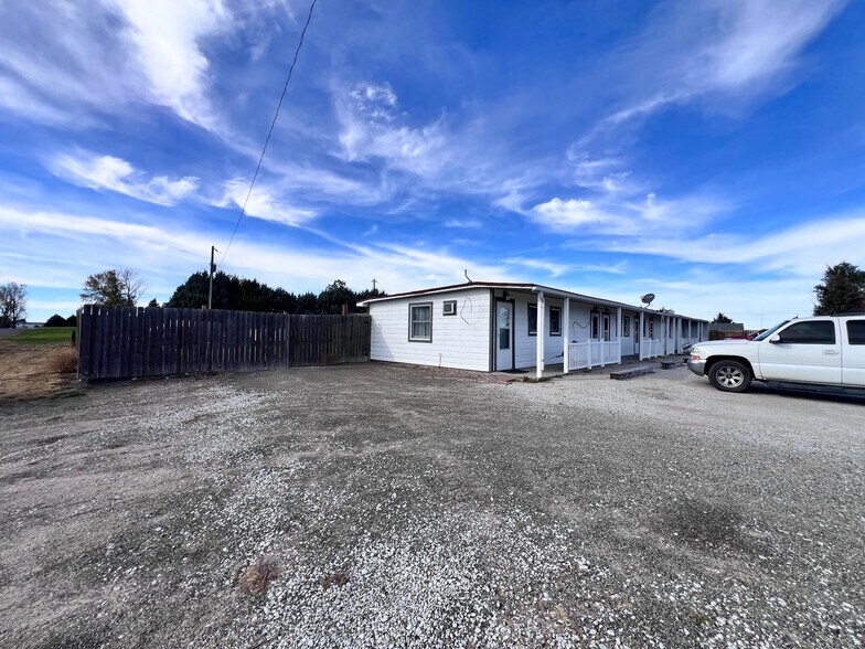 More Photos Of 409 N Commercial Ave, Wallace Apartments For Sale