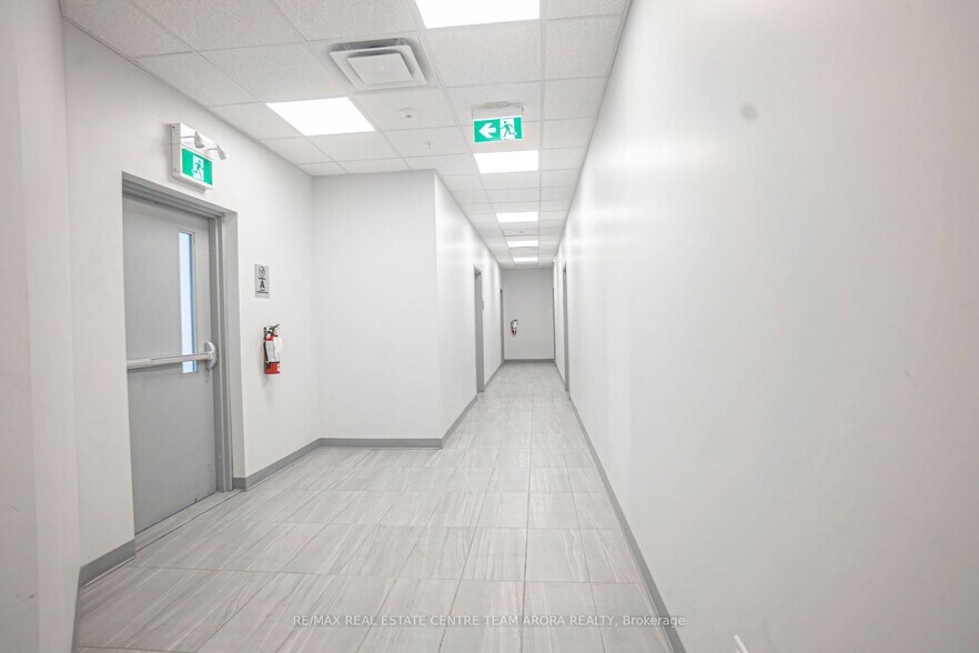 More Photos Of 268 Derry Rd W, Mississauga Office For Sale