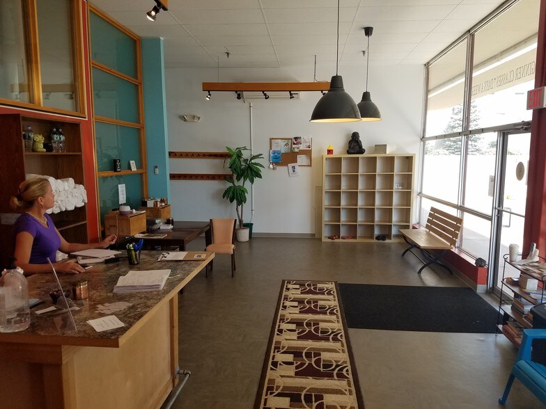 More Photos Of 100-140 Riverview Ctr, Middletown Office For Lease