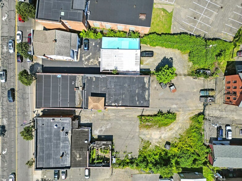 More Photos Of 285 Elm St, Westfield Storefront Retail Residential For Sale