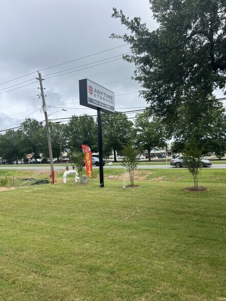 More Photos Of 4728 US-90, Pace Office For Sale