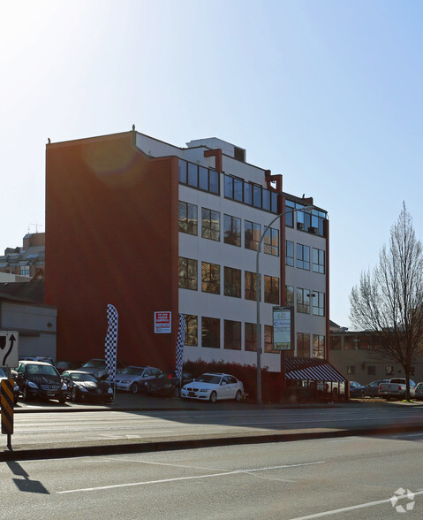 Primary Photo Of 1815 Blanshard St, Victoria Office For Sale