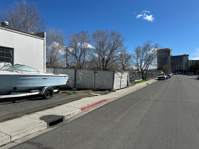 More Photos Of 310 Gentry Way, Reno Auto Repair For Sale