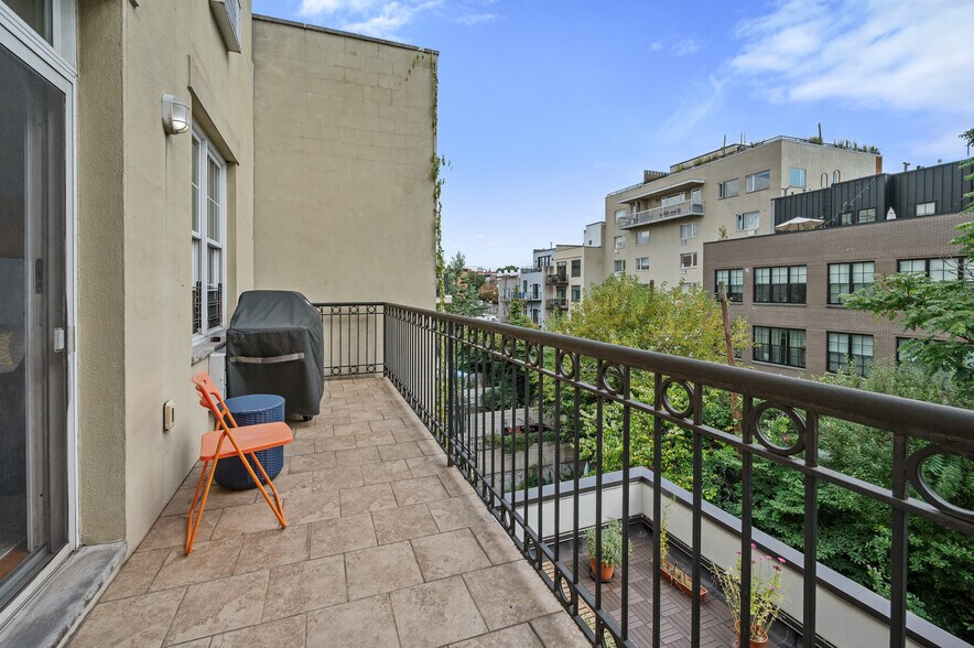 More Photos Of 130 Degraw St, Brooklyn Apartments For Sale